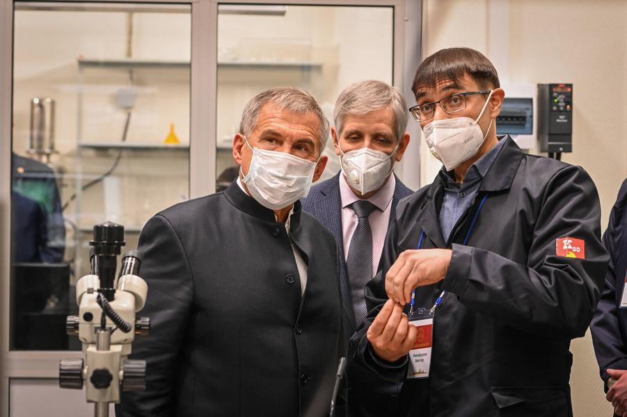 Минниханов встретился с молодыми учеными Татарстана