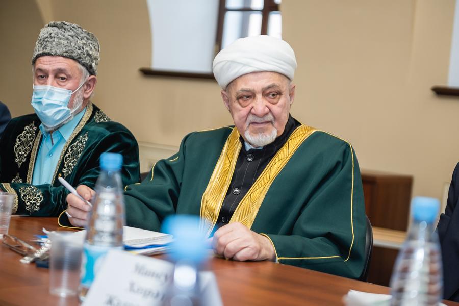 «Мы никого не спаиваем»: Как татарстанские хазраты с госалкогольинспекцией поссорились