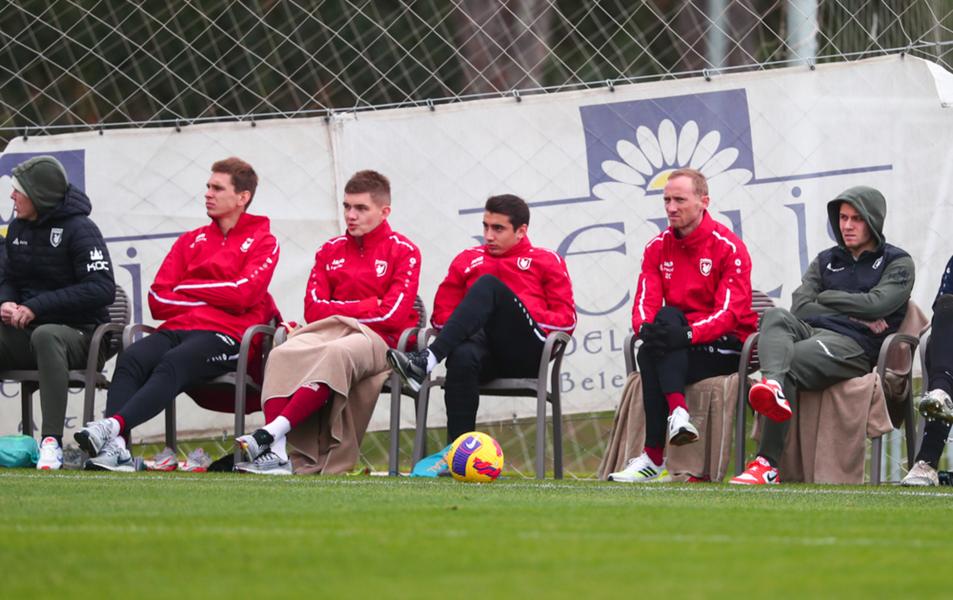 «Рубин» завершил второй тренировочный сбор. Вокруг команды становится всё больше интриг «Рубин» завершил второй тренировочный сбор. Вокруг команды становится всё больше интриг