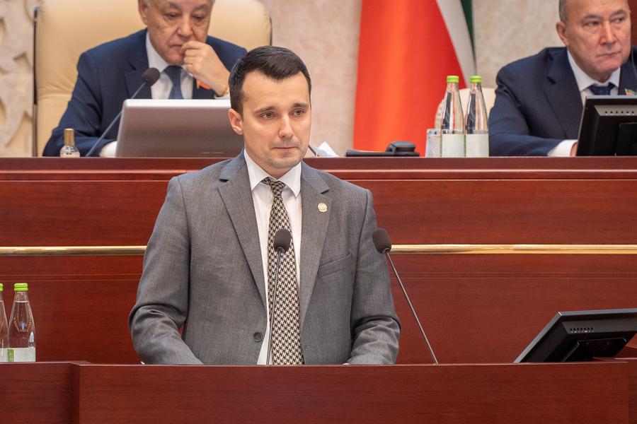 В Татарстане поддержали ликвидацию муниципальной власти на уровне поселений, но свою систему будут совершенствовать В Татарстане поддержали ликвидацию муниципальной власти на уровне поселений, но свою систему будут совершенствовать