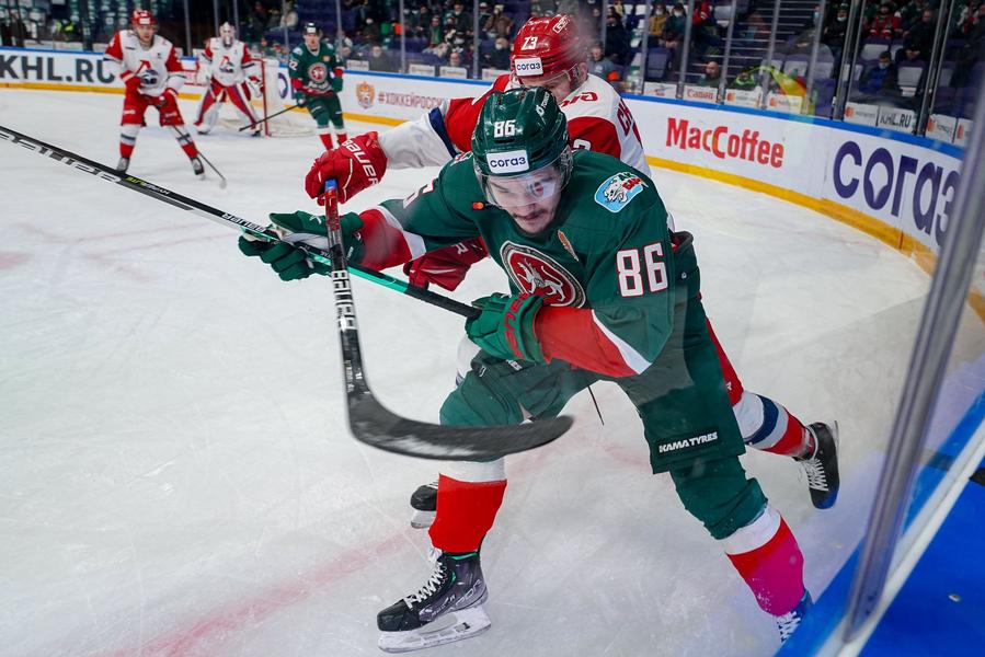 Проблемы с большинством, но никаких проблем с характером. «Ак Барс» выиграл первый матч в турнире «На паузе» Проблемы с большинством, но никаких проблем с характером. «Ак Барс» выиграл первый матч в турнире «На паузе»