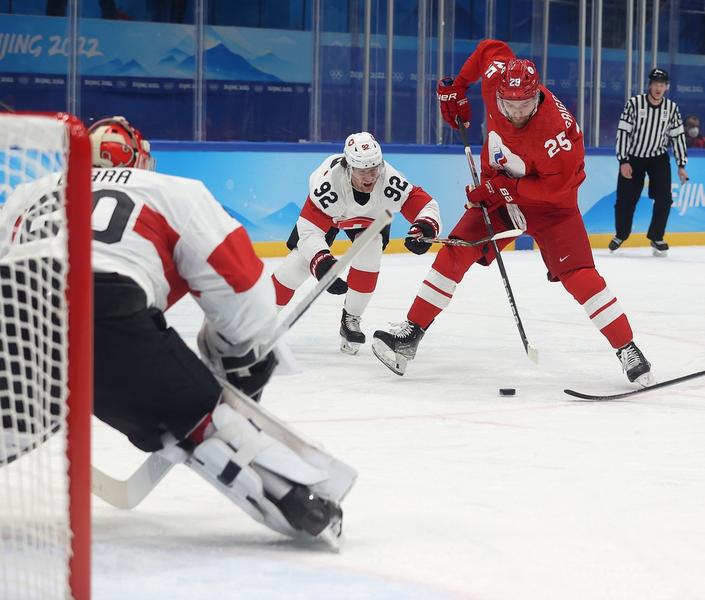 Сборная России по хоккею стартовала с победы на Олимпиаде. Но игра оставляет желать лучшего