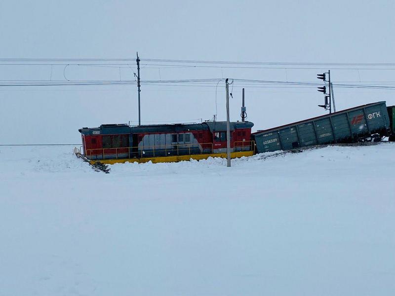 Локомотив и вагон сошли с рельс на станции «Аэропорт» в Татарстане