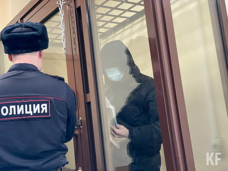 Шесть с половиной лет колонии за кражу сейфа и кредиты на следователей: суд поставил точку в уголовном деле Марата Шакирова