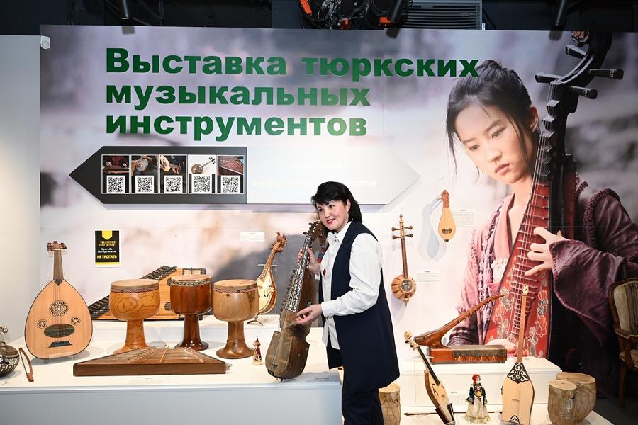 «Татнефть» возвращает исконную музыку народам Поволжья «Татнефть» возвращает исконную музыку народам Поволжья