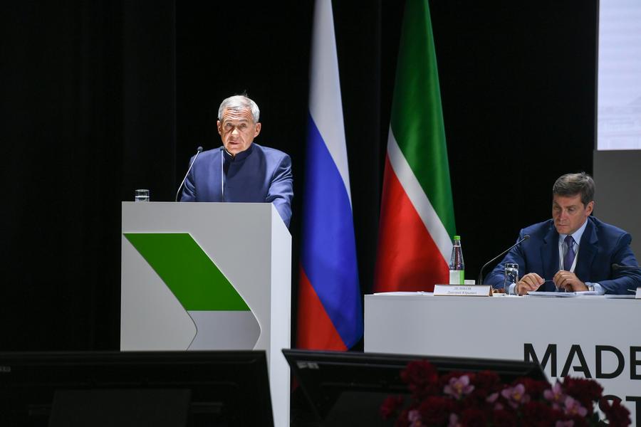 Дефицит кадров, возрождение отечественного станкостроения и бардак в столовых: Какие задачи стоят перед промышленностью Татарстана Дефицит кадров, возрождение отечественного станкостроения и бардак в столовых: Какие задачи стоят перед промышленностью Татарстана