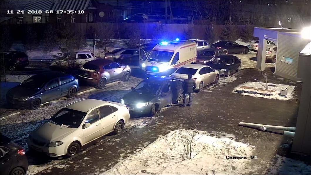 «Нам даже не на кого подать в суд»: жителей ЖК «Романтика» замуровали в собственном дворе