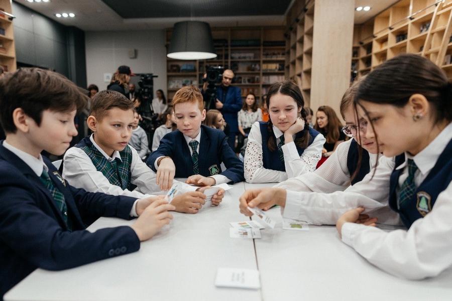 Экоурок с участием певицы и блогера Миланы Стар объединил 32 школы Нижнекамска Экоурок с участием певицы и блогера Миланы Стар объединил 32 школы Нижнекамска