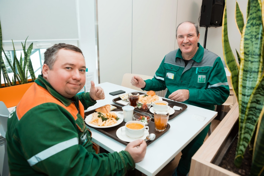 «Казаньоргсинтез» увеличивает налоговые отчисления и зарплаты сотрудникам