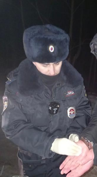 В Нижнекамске благодаря бдительности горожан поймали мужчину с наркотиками В Нижнекамске благодаря бдительности горожан поймали мужчину с наркотиками