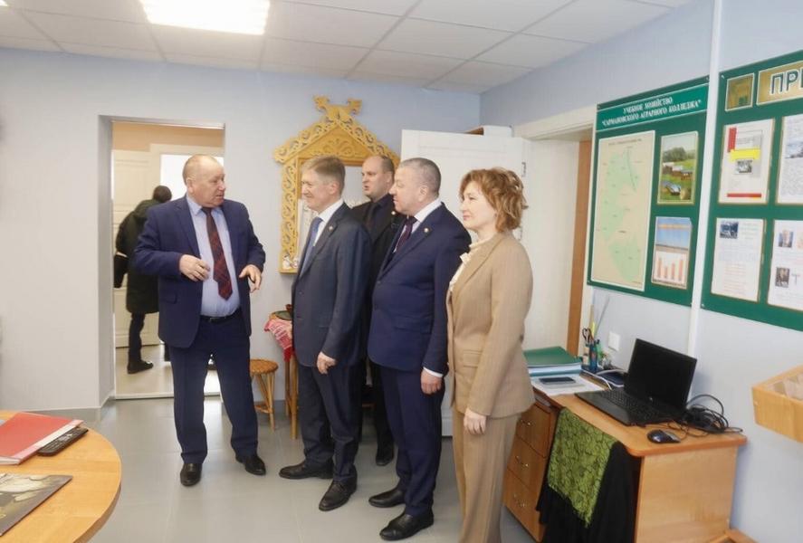 Рустам Нигматуллин посетил с рабочей поездкой Сармановский район