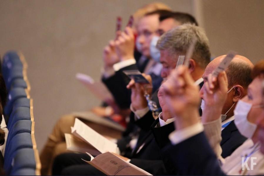 Магдеев призвал поддержать бизнес и строже следить за УК