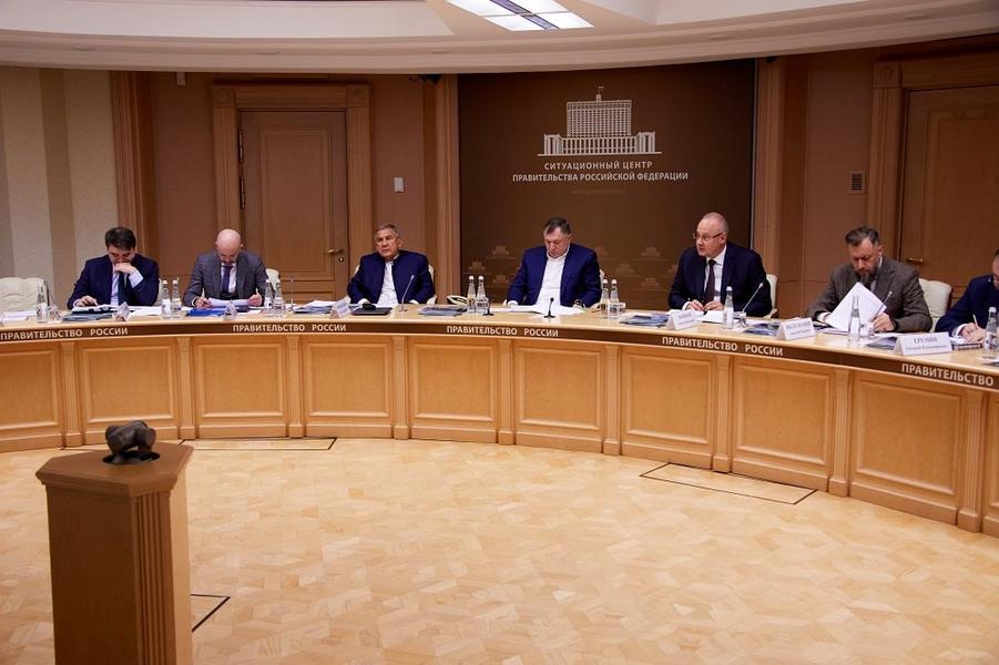 Минниханов принял участие в первом заседании оргкомитета KazanForum в Москве