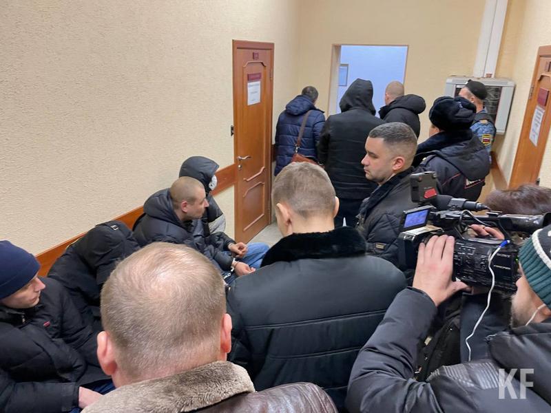 Они с отцом так зарабатывают»: студенты из Казани, подозревающиеся в  изнасиловании 14-летней девочки, обвинили жертву в проституции - KazanFirst