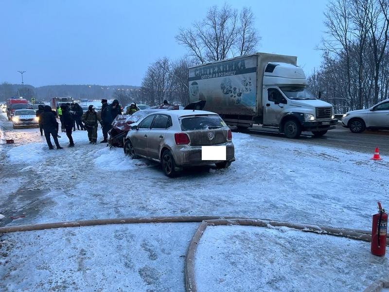 На Соболековской дороге в Нижнекамске автолюбительница на Polo устроила массовую аварию