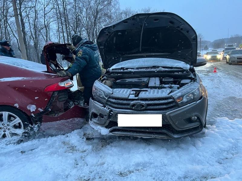 На Соболековской дороге в Нижнекамске автолюбительница на Polo устроила массовую аварию