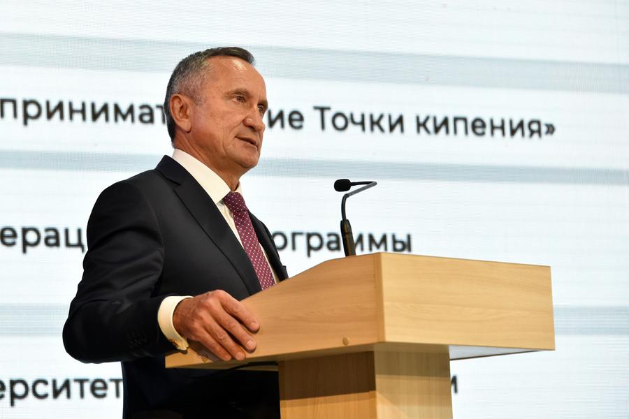 «Будущее за людьми, которые хотят что-то изменить»: Татарстан интегрирует науку и бизнес