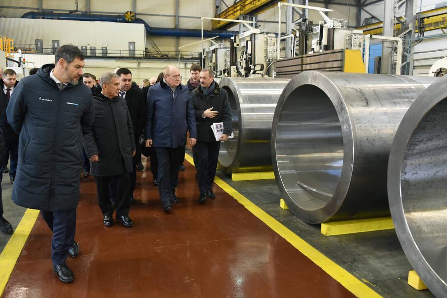Минниханов: Есть все возможности, чтобы реализовать программы развития АО «Казанькомпрессормаш»