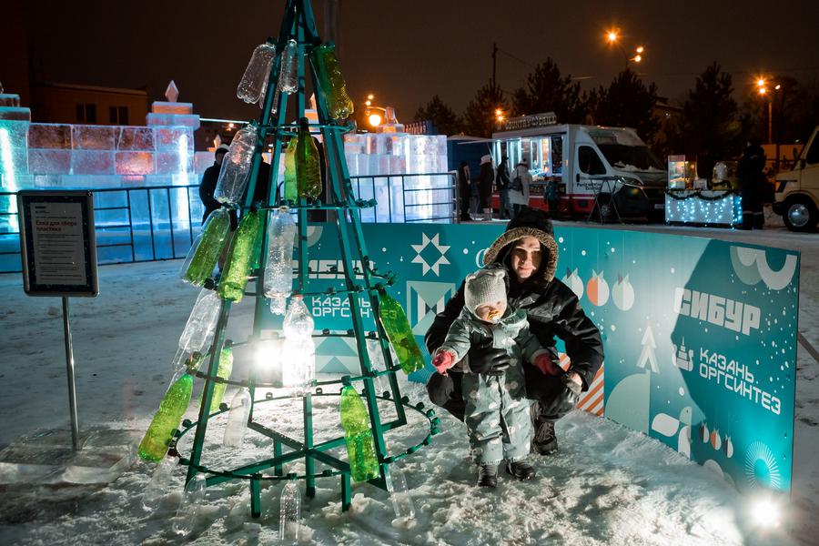 «Казаньоргсинтез» стал лучшим предприятием Татарстана по оформлению центральной новогодней елки