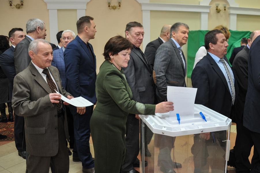 Уйти красиво: главы погрязших в коррупции районов Татарстана попросились в отставку