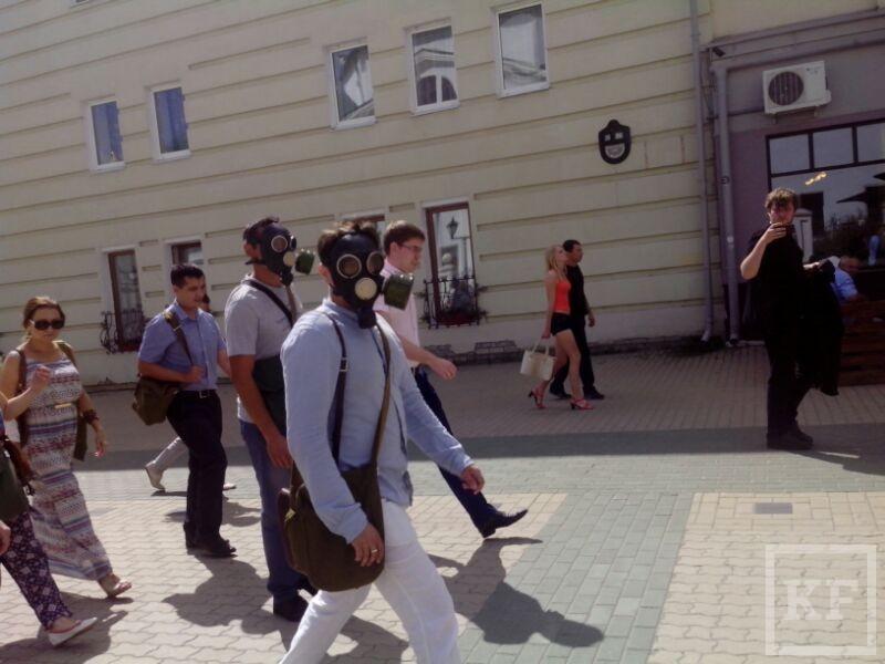 В центре Казани прошел флешмоб в поддержку жителей поселка Салмачи, которые участия в нем не приняли