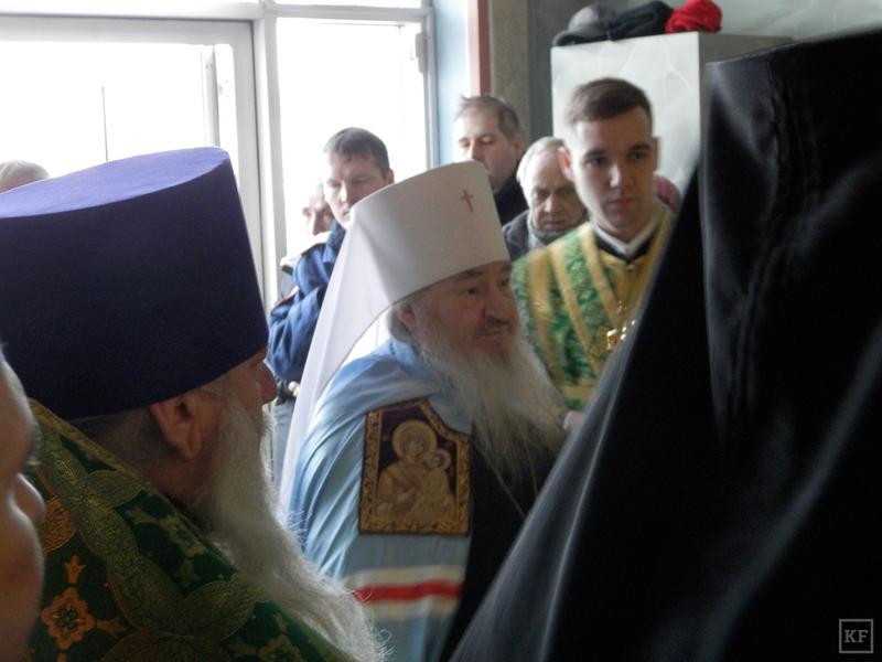 Митрополит Феофан провел литургию в честь Серафима Саровского в Челнах