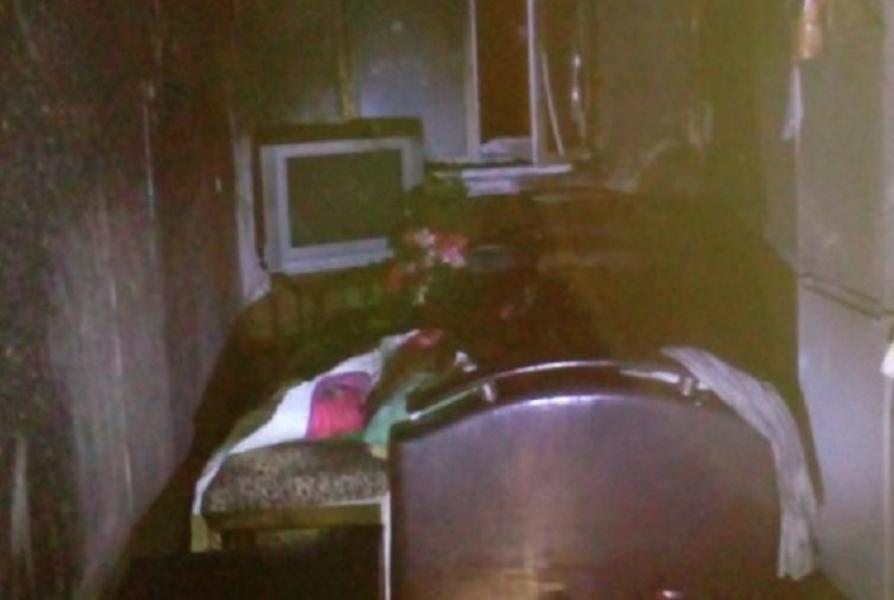Казанские пожарные вывели из горящего дома пять человек
