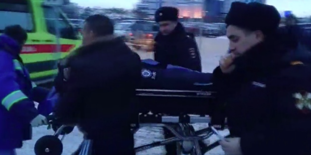 Таксист в Казани выстрелил в пассажира за то, что тот не стряхнул снег с ботинок