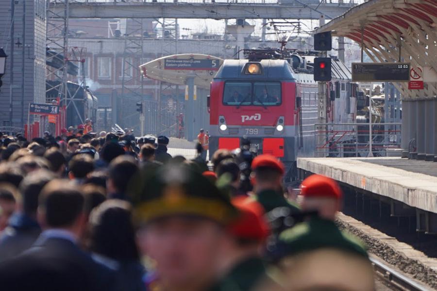 Транспортные итоги года: повышение стоимости проезда, отказ от ВСМ, аварийный каршеринг и метро Транспортные итоги года: повышение стоимости проезда, отказ от ВСМ, аварийный каршеринг и метро