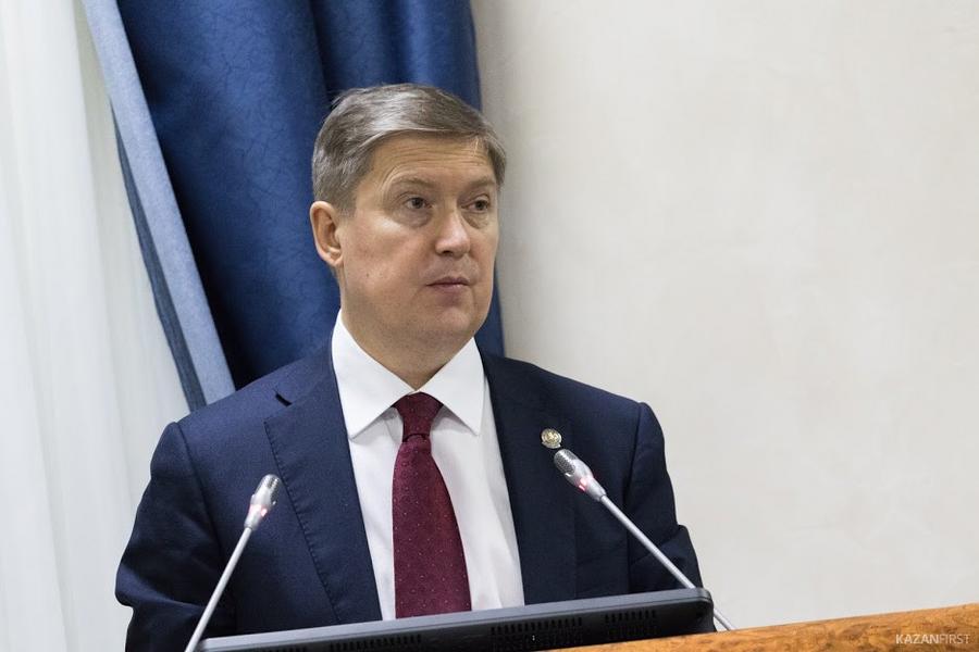 Алименты, ЖКХ, зарплаты: кому задолжали татарстанцы