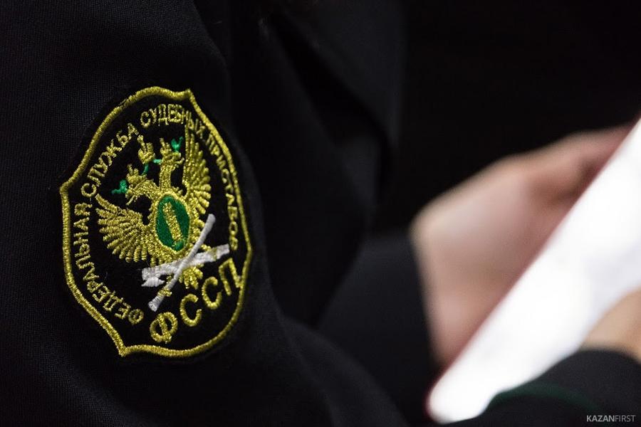 Алименты, ЖКХ, зарплаты: кому задолжали татарстанцы