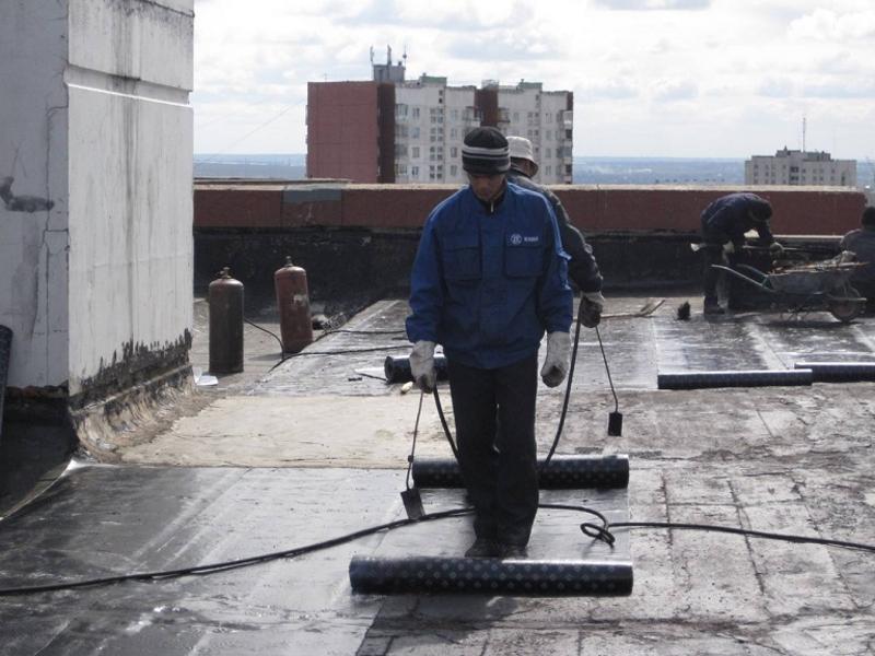 Челнинцы обвинили главу района в том, что он намеренно исключил их дом из программы капремонта