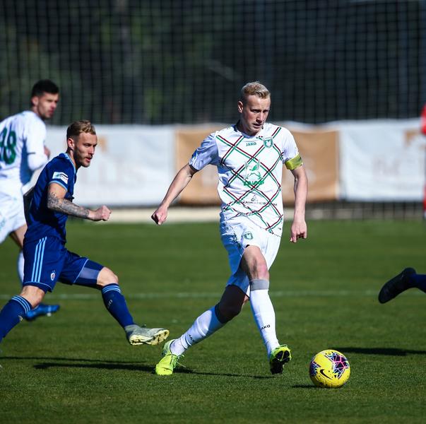 Слуцкий снова комментатор, а Тарасов дебютирует как голеадор