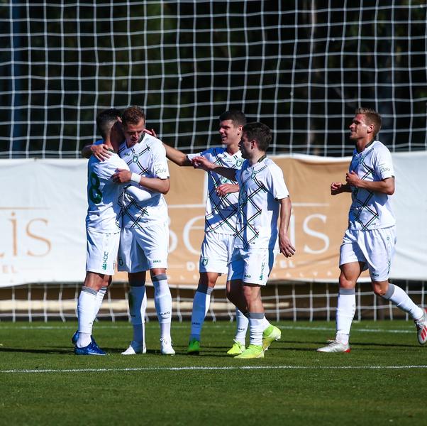 Слуцкий снова комментатор, а Тарасов дебютирует как голеадор