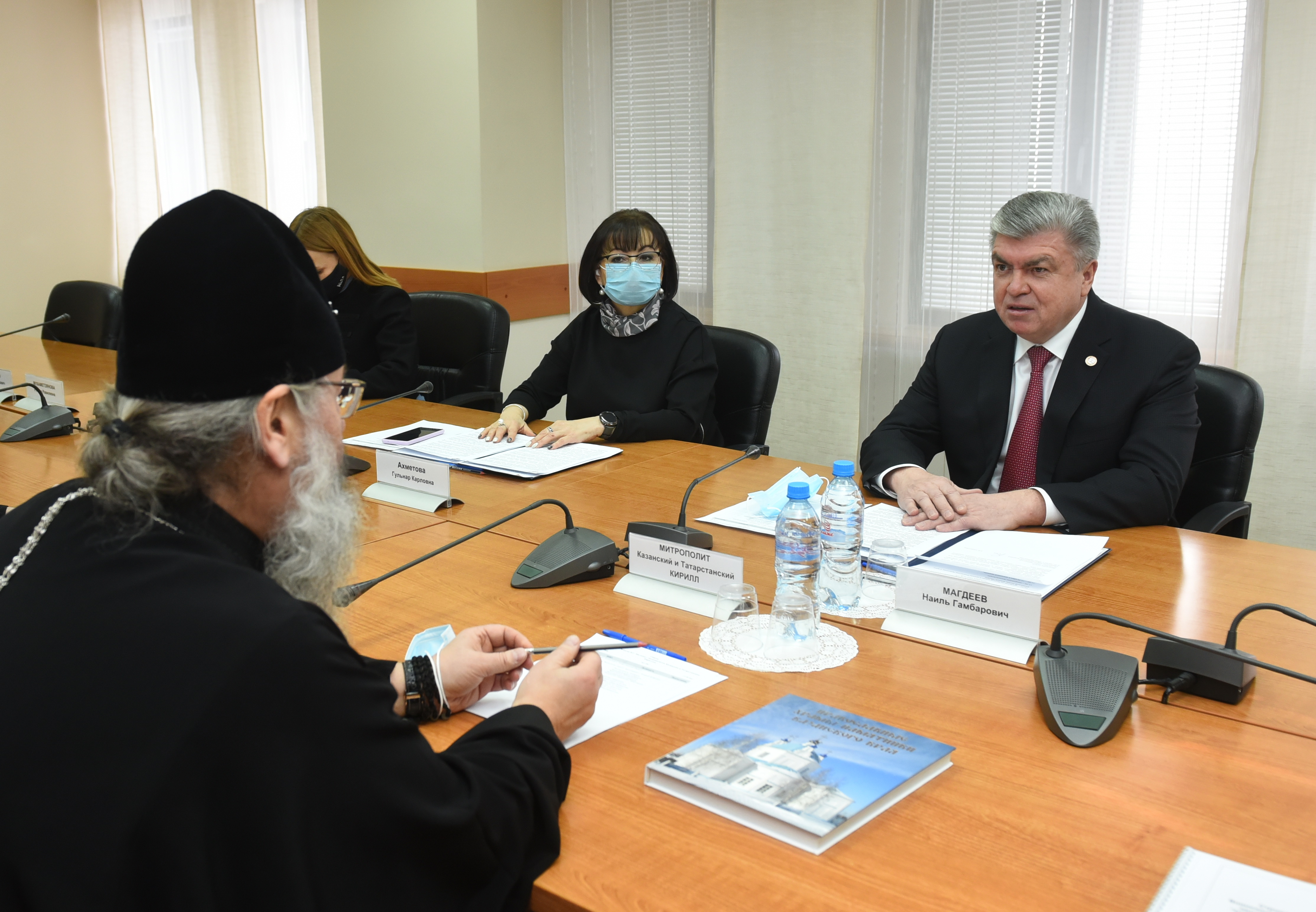 Магдеев пригласил митрополита Татарстанского на экскурсию по Челнам