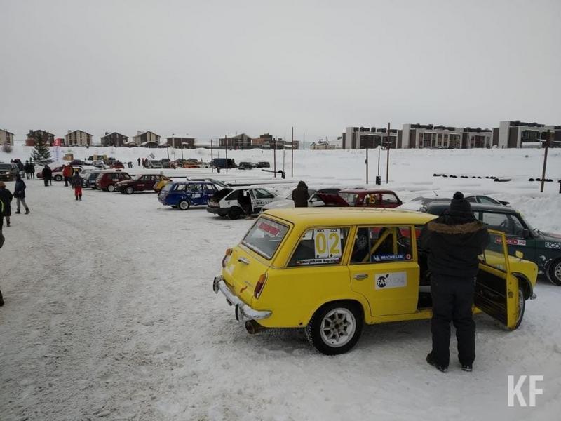 Участники Казанского чемпионата по зимнему дрифту получат штраф за выезд на лед