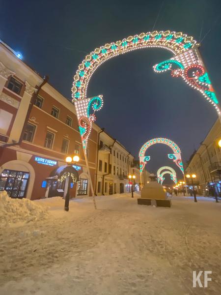 На Баумана уже в четвёртый раз за эту зиму обвалилась новогодняя иллюминация