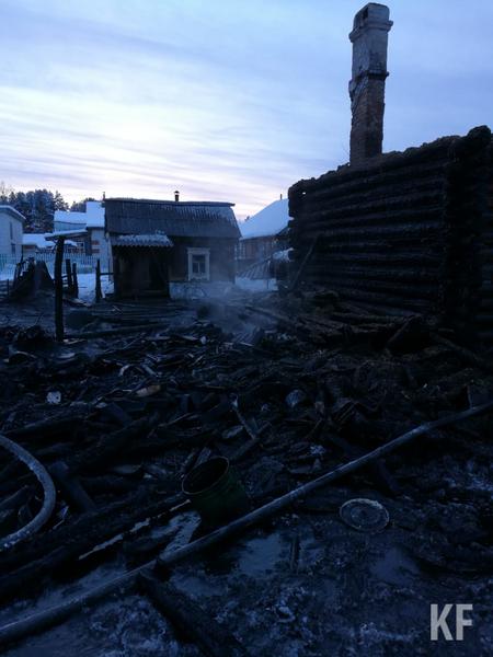 В Татарстане соседка спасла 85-летнего пенсионера, услышав сигнал пожарного извещателя В Татарстане соседка спасла 85-летнего пенсионера, услышав сигнал пожарного извещателя