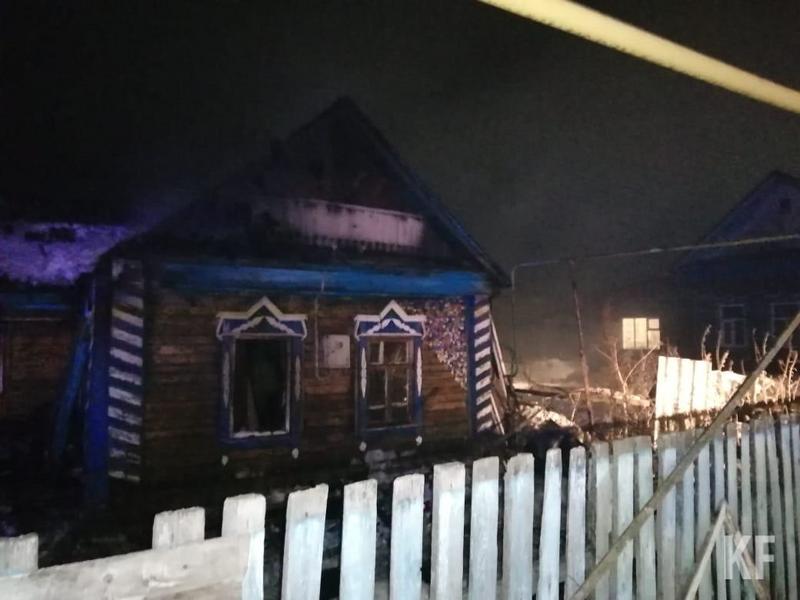В Татарстане на пожаре в частном доме нашли тело 54-летнего мужчины
