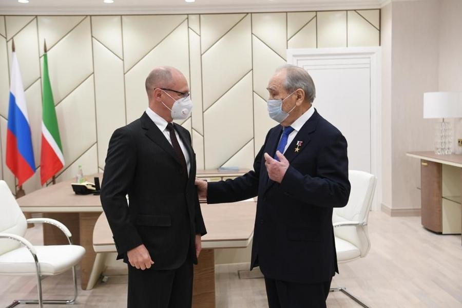 Сергей Кириенко поздравил Минтимера Шаймиева с 85-летием