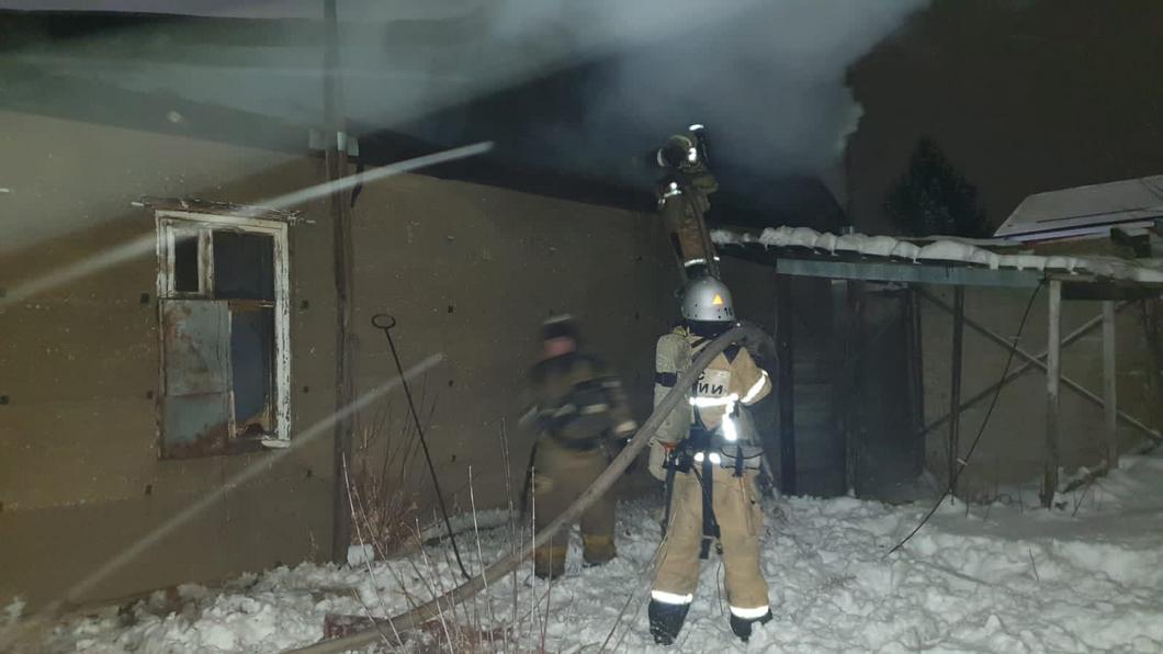 Во время пожара в казанском поселке Отары погиб 51-летний мужчина