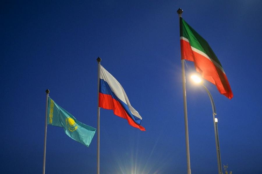 Рустам Минниханов, Наиль Маганов и Сергей Когогин прибыли с рабочим визитом в Казахстан