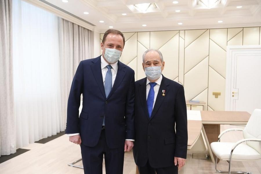 Игорь Комаров поздравил Минтимера Шаймиева с юбилеем