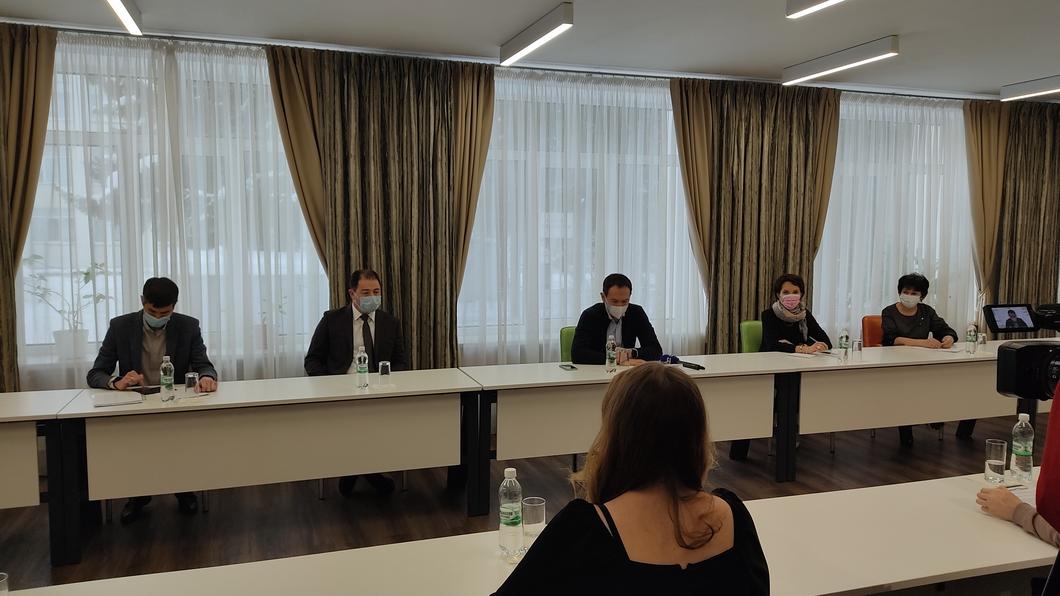 «Есть некоторые кадры, которые не совсем понимают, что они должны объяснить студентам» «Есть некоторые кадры, которые не совсем понимают, что они должны объяснить студентам»