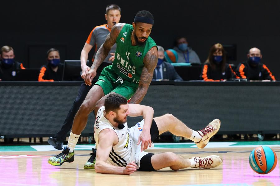 Первая победа в новом году, первое место в таблице и игроки после ковида. УНИКС обыграл «Нижний Новгород»