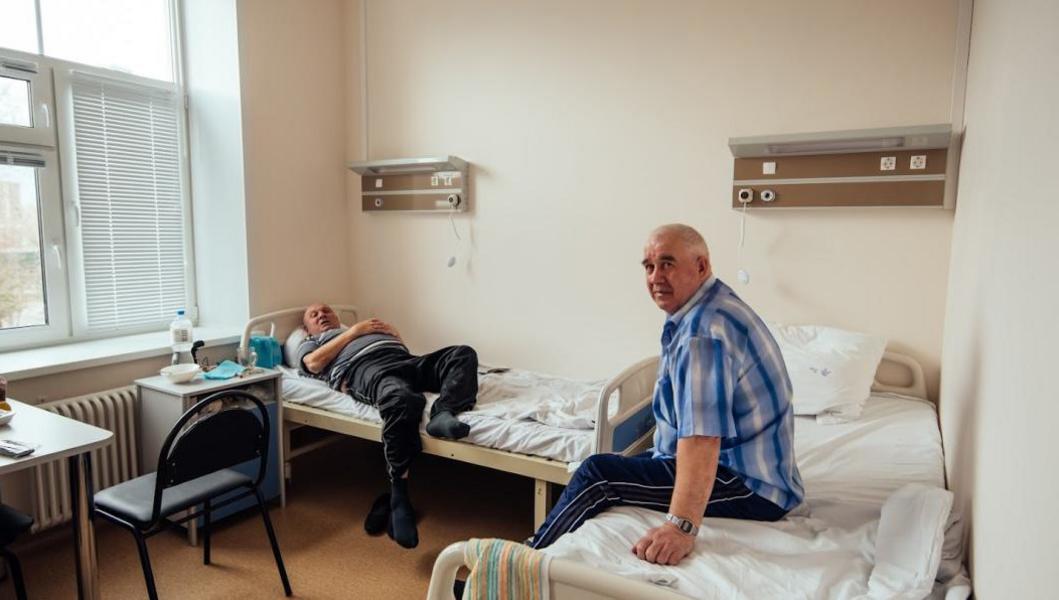 «Если кому-то психолог нужен — возьмите в руку лопату, помогите убраться»