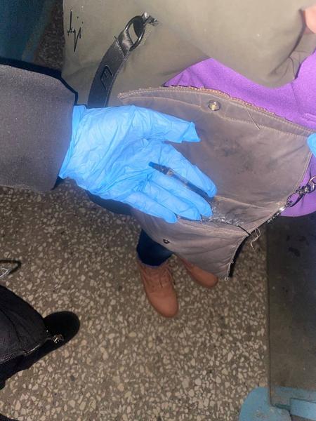 В Нижнекамске полицейские задержали пару - у женщины нашли наркотики