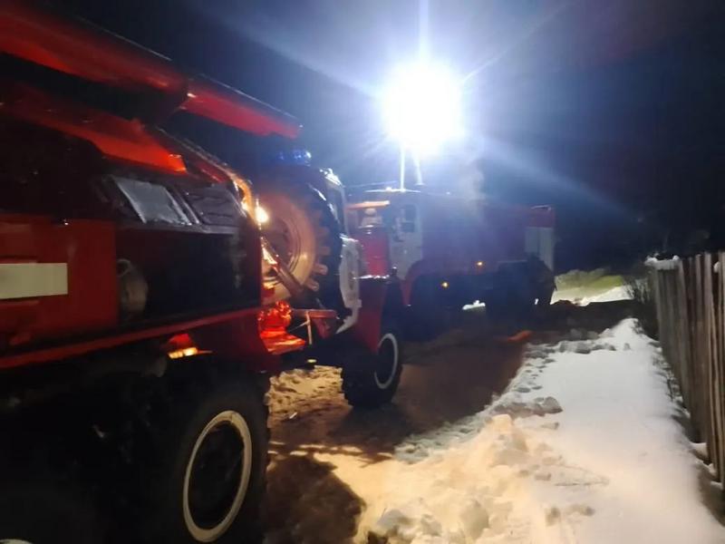 В Кукморском районе Татарстана загорелся частный дом В Кукморском районе Татарстана загорелся частный дом