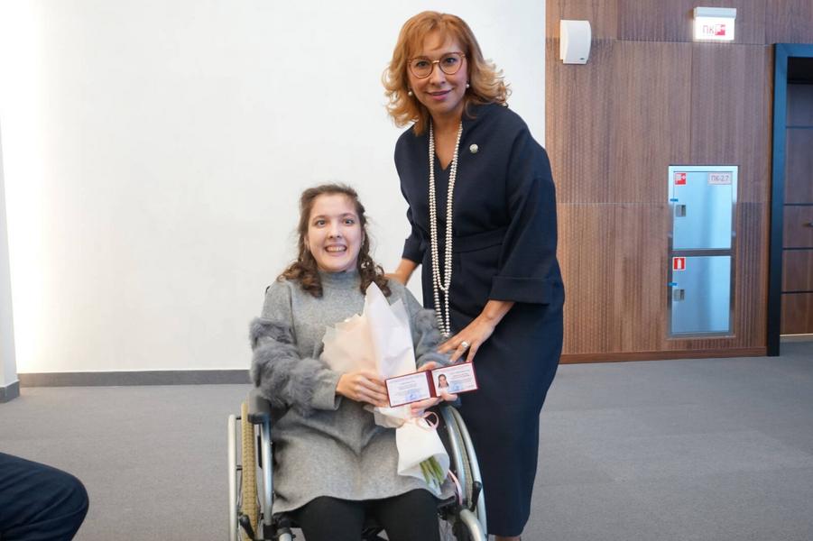 Поддержать семьи мобилизованных и подготовить кадры для ОПК: какие задачи поставили Минтруду РТ на год