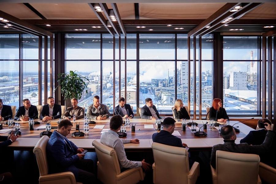 Повод для гордости: предприниматели из Санкт-Петербурга оценили масштабы «Казаньоргсинтеза» Повод для гордости: предприниматели из Санкт-Петербурга оценили масштабы «Казаньоргсинтеза»